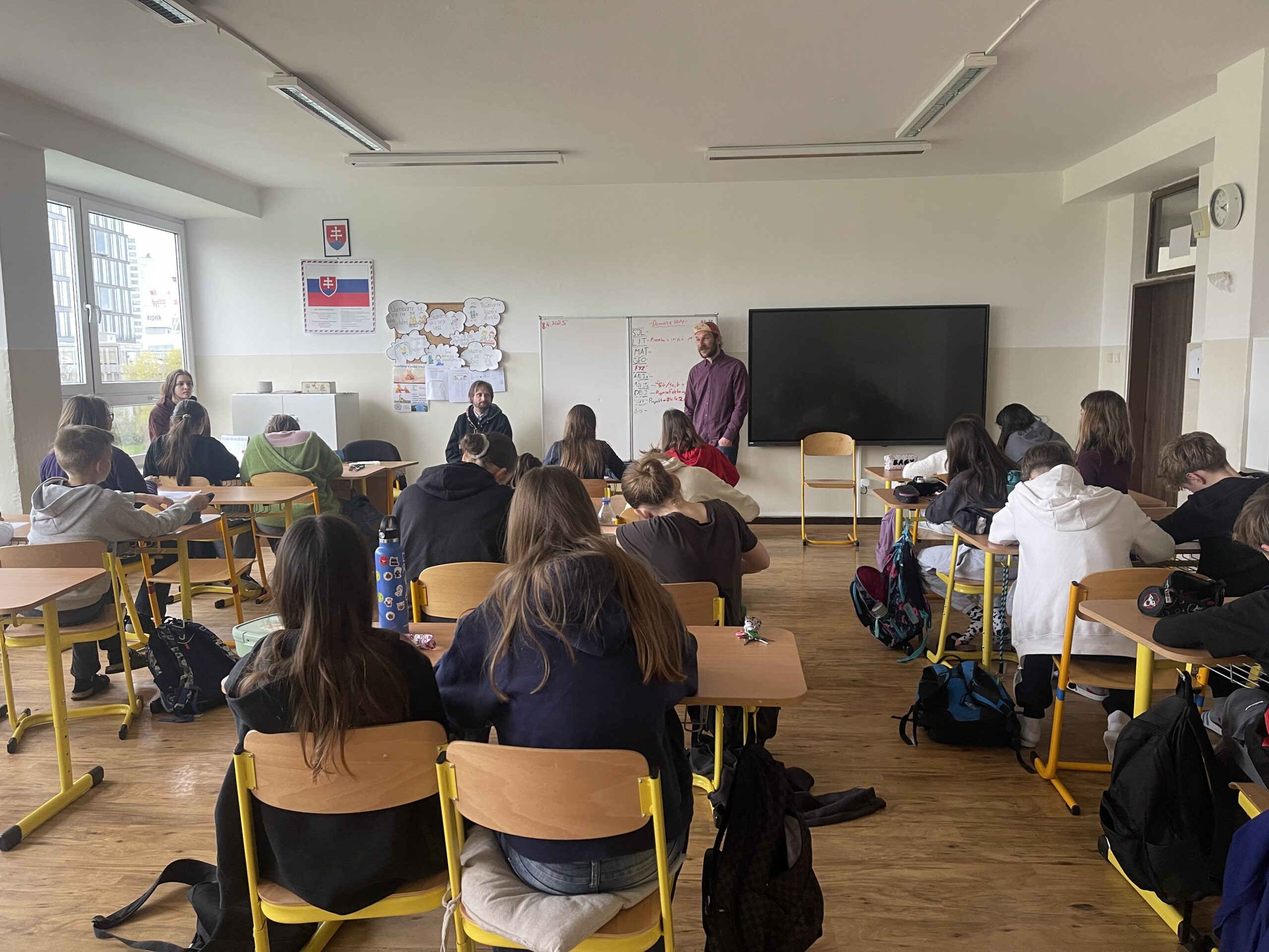 Obrazok z teoretickej vyučby v škole.